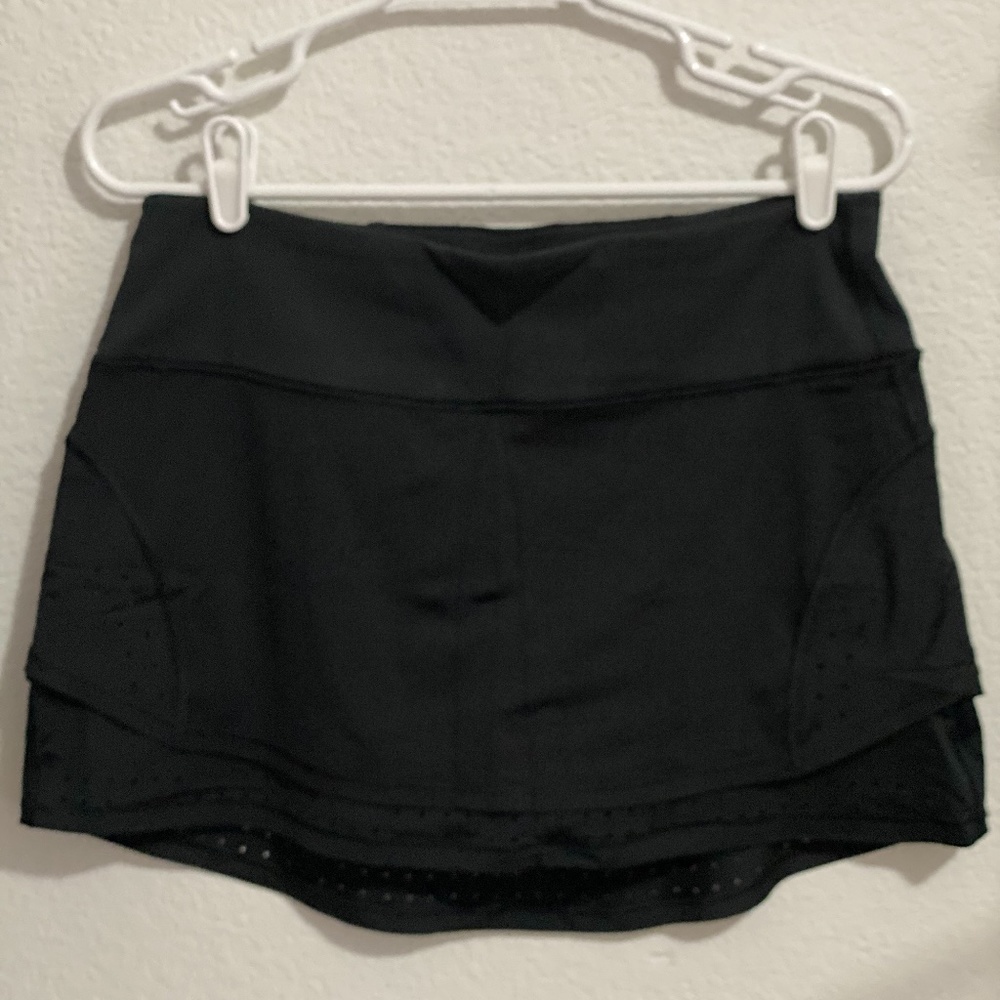 Black Athleta Scalloped Tennis Skirt